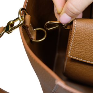 Modell Ursula handgenäht