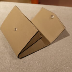 Small flap wallet handgenäht