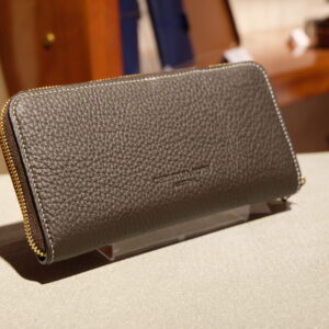 Long zip wallet handgenäht